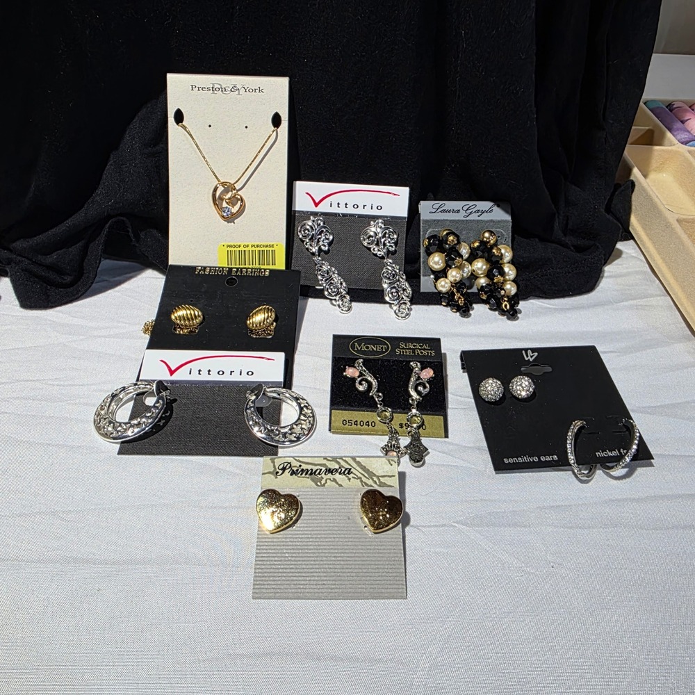 Jewelry Lot 8 Pairs Earrings 1 Necklace Monet Vittorio Preston York Primavera